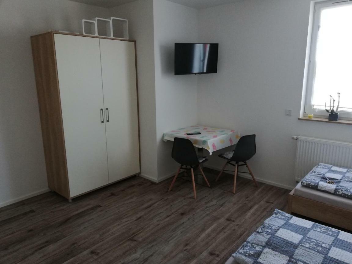 Am Muehlbach0 Hotell Bodenheim Eksteriør bilde